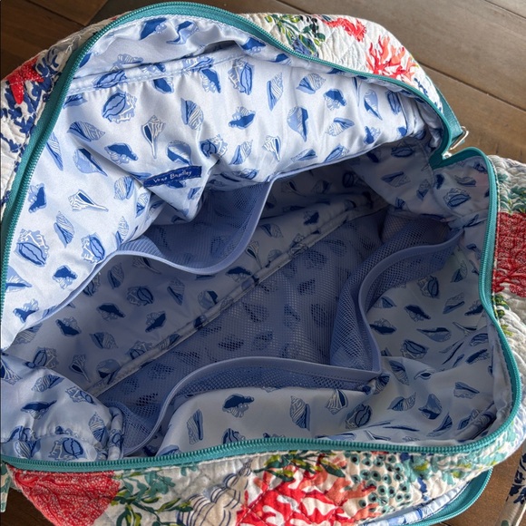 Vera Bradley Retired 2019 SHORE THING Iconic Weekender Organizer Travel Bag~EUC - Picture 7 of 11